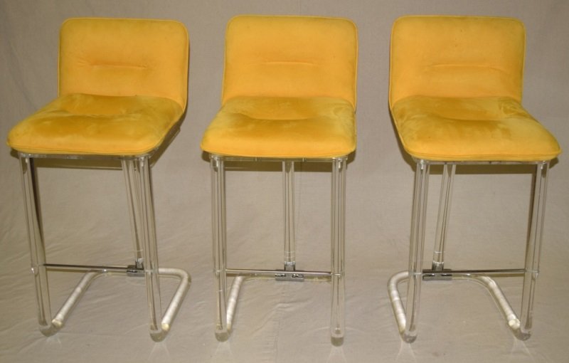 3 Lion in Frost Tubular Chrome & Lucite Bar Stools (1 of 7)