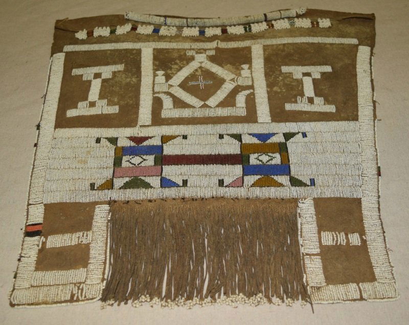 Ndebele Tshogholo S African Beaded Leather Apron (1 of 9)
