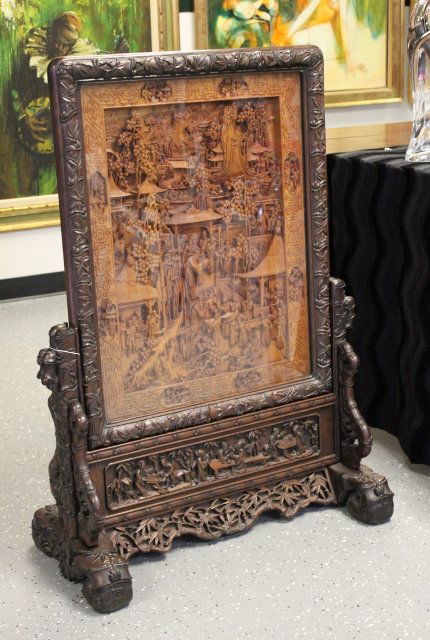 19th C. Chinese Carved Sandalwood Screen. Rosewood (1 of 8)