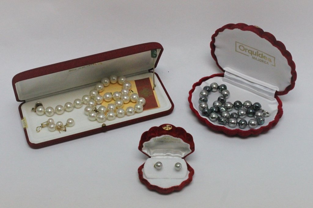 (2) 3-pc Majorca Pearl Necklace & Earring Sets (1 of 5)