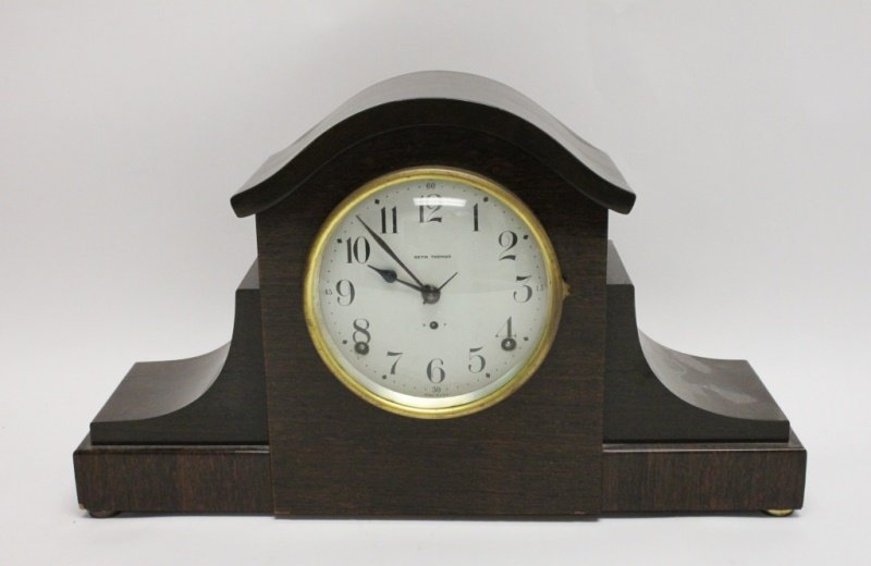 Seth Thomas Mahogany Mantel Clock Model 89 AL: Seth Thomas mahogany 30-hour movement mantel clock. Model 89 AL. Excellent working condition. Measures 16.5" x 4.5" x 9.5".
