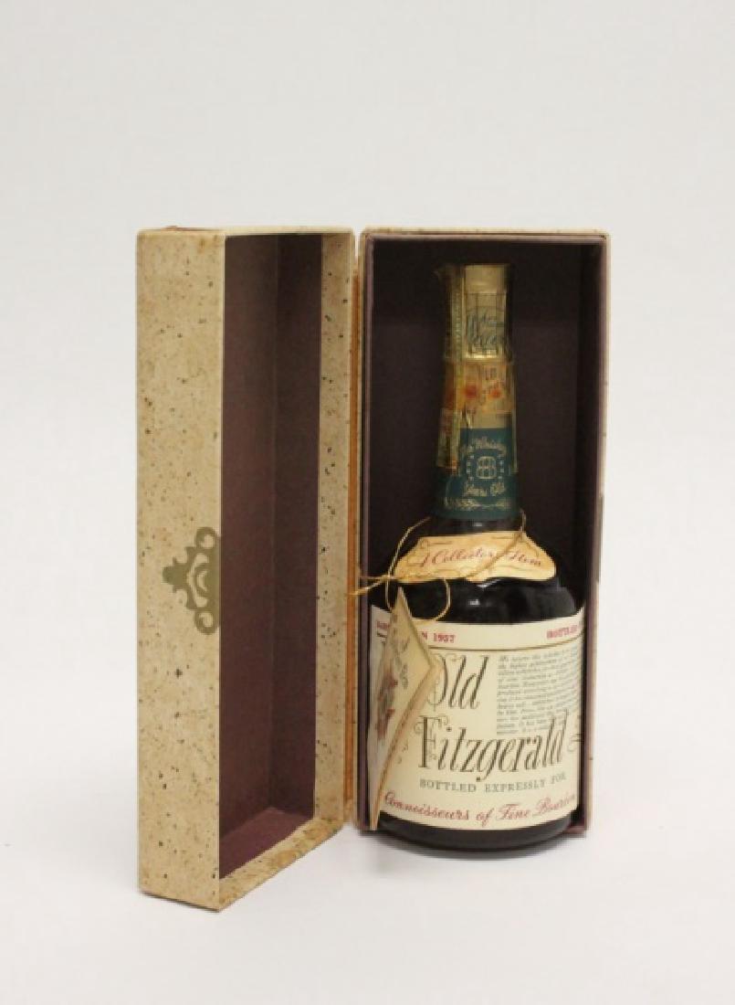 1957 Very Old Fitzgerald Sour Mash KY Bourbon (1 of 10)