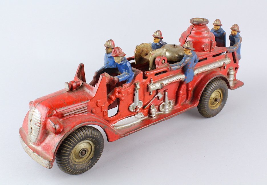 Arcade Large Fire Apparatus Truck Pontiac (1 of 4)