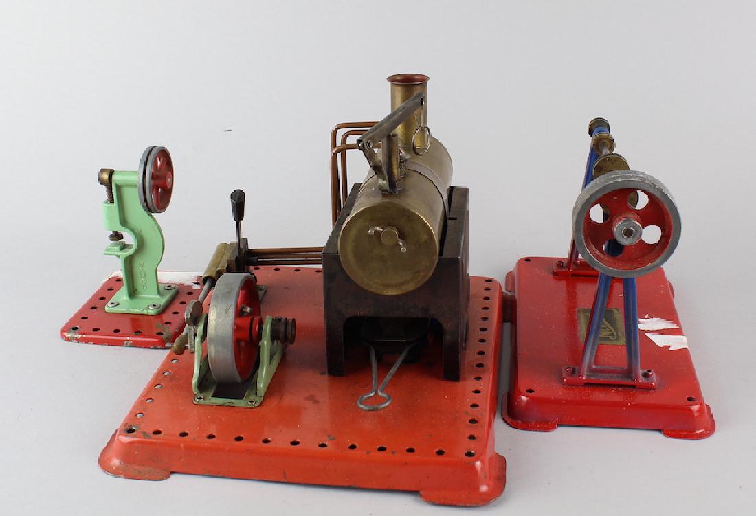Mamod Steam Engine & Accessories (1 of 2)