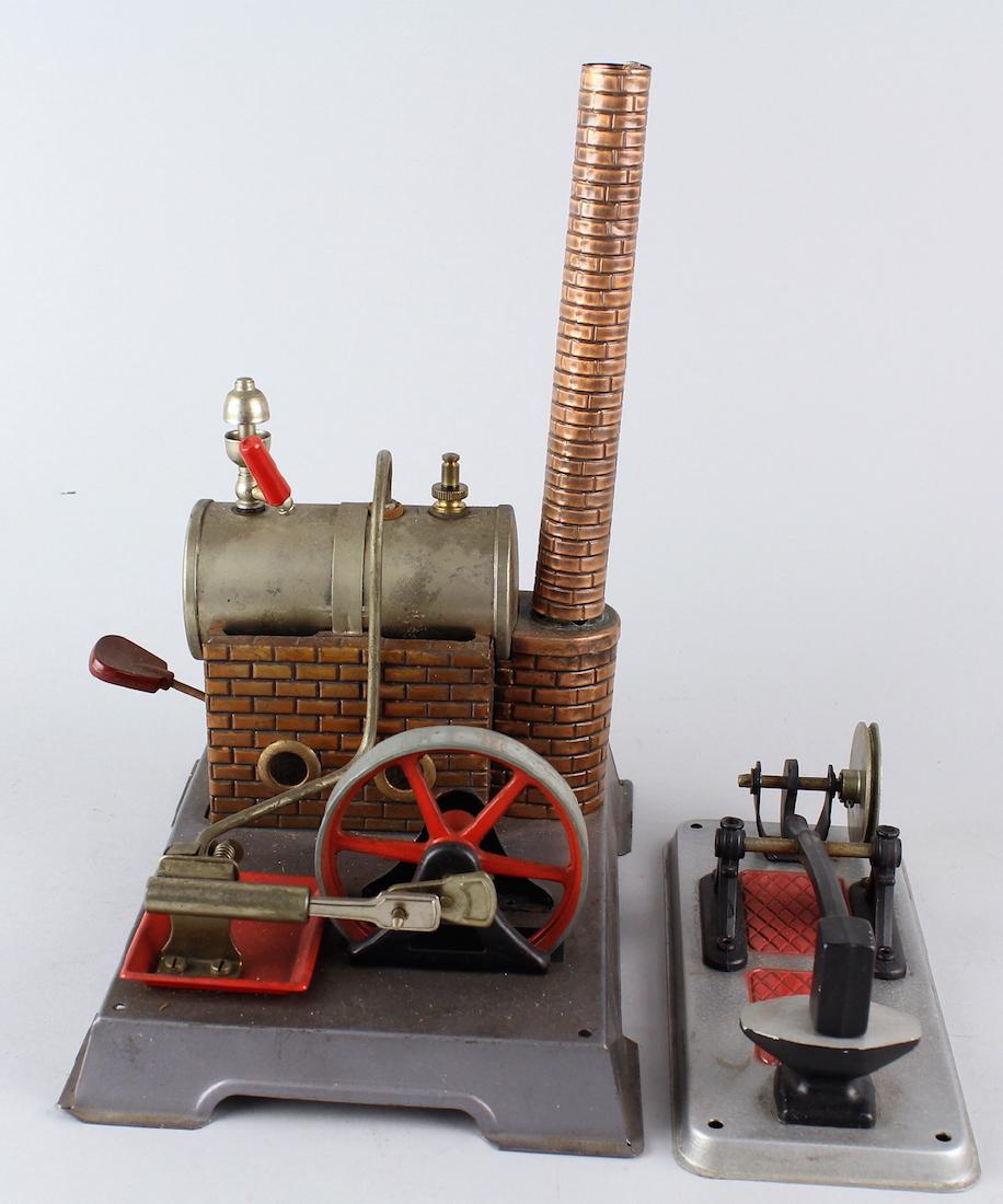 Fleischmann German Steam Engine & Hammer (1 of 2)