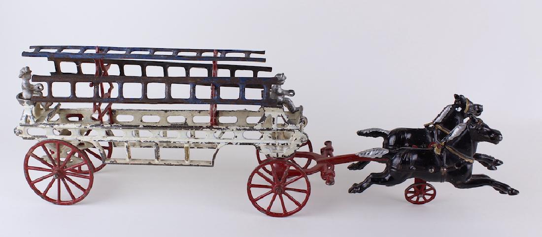 Hubley Cast Iron Fire Ladder Truck 2 Horse Team 20 (1 of 4)