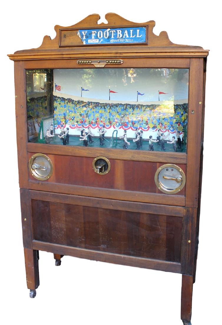 Chester-Pollard Amusement Play Football Arcade Game (1 of 4)