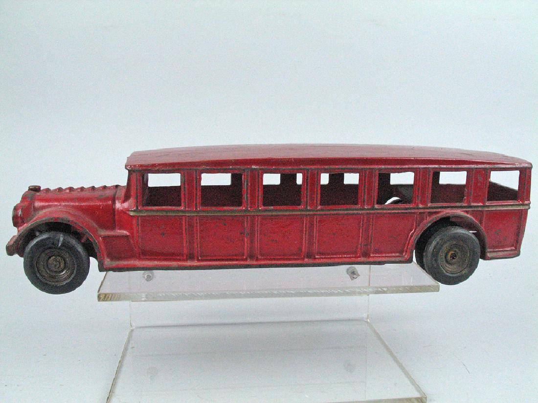 Arcade Fageol Cast Iron Bus (1 of 3)