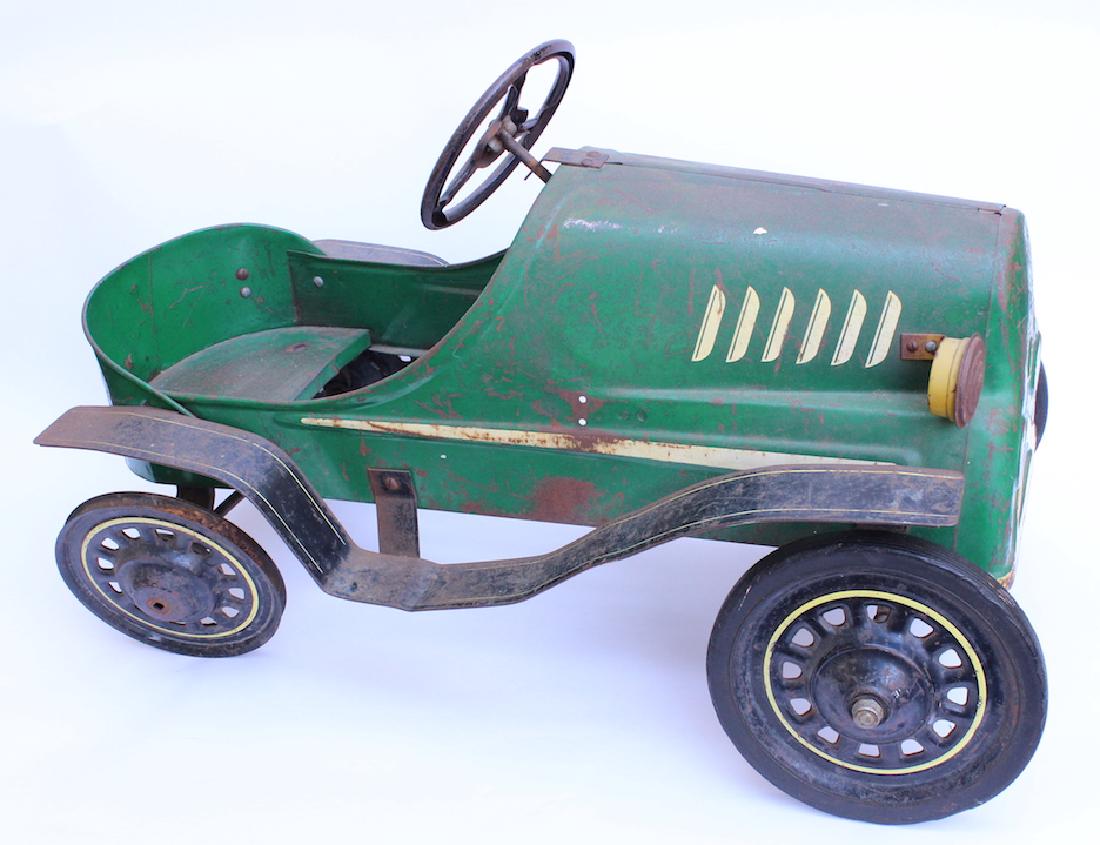 Gendron Pedal Car Open Roadster (1 of 3)