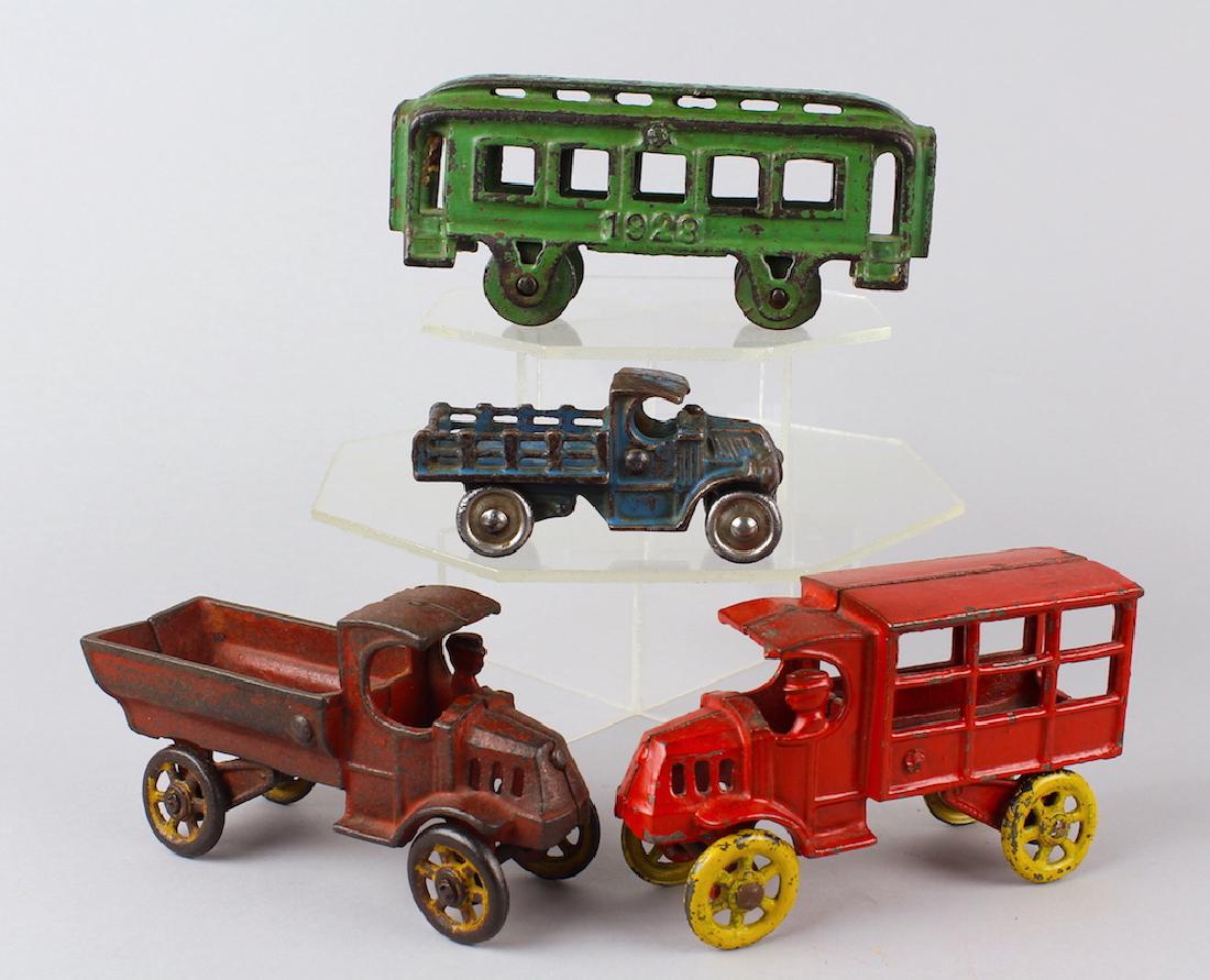 Cast Iron Truck & Trolley Lot Kenton Dent Hubley (1 of 3)