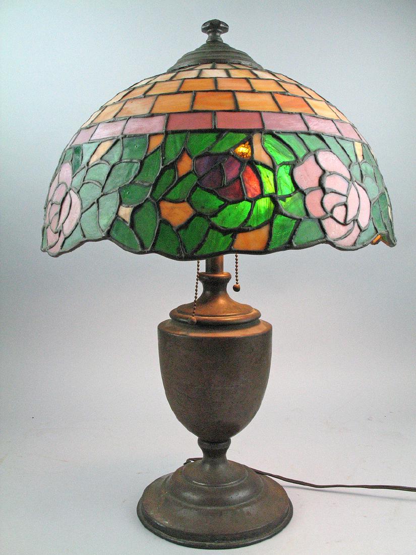 Slag Glass Tiffany Style Lamp Brass Base (1 of 6)
