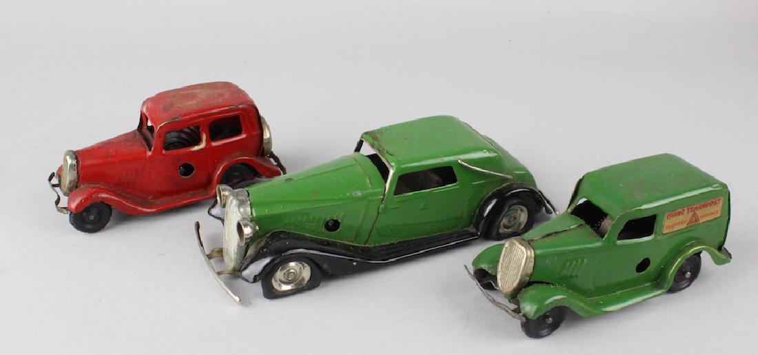 Minic Tri-Ang Tin Wind Delivery Vans & Limousine (1 of 3)