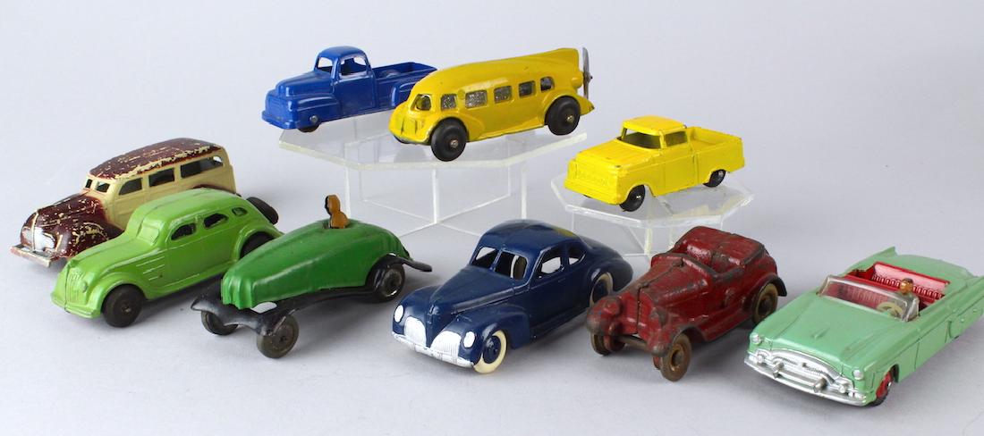 Tootsietoy  Dinky  Kilgore Autos & Die Cast Toy Lot (1 of 3)