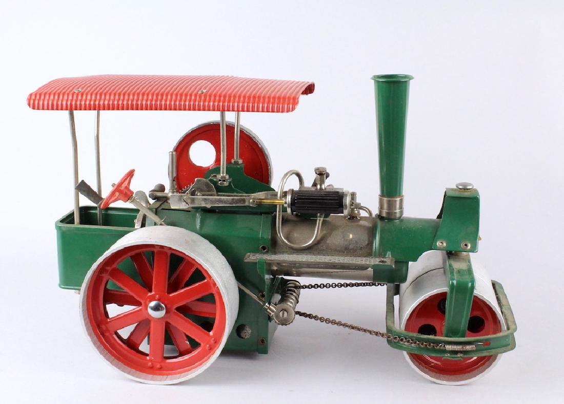 Large Live Steam Traction Engine Wilesco (1 of 4)