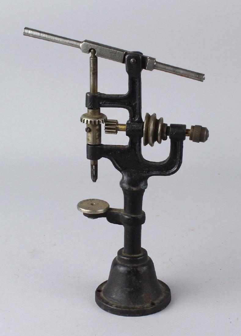 Marklin Cast Iron Drill Press Steam Toy (1 of 4)