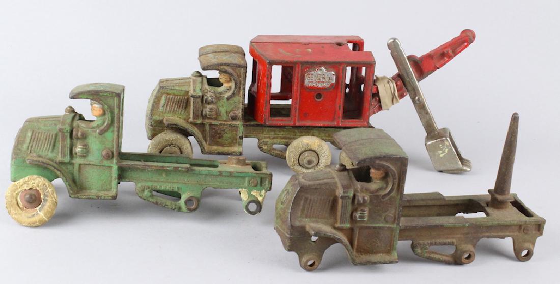 3 Hubley Large Cast Iron Mack Trucks (1 of 4)