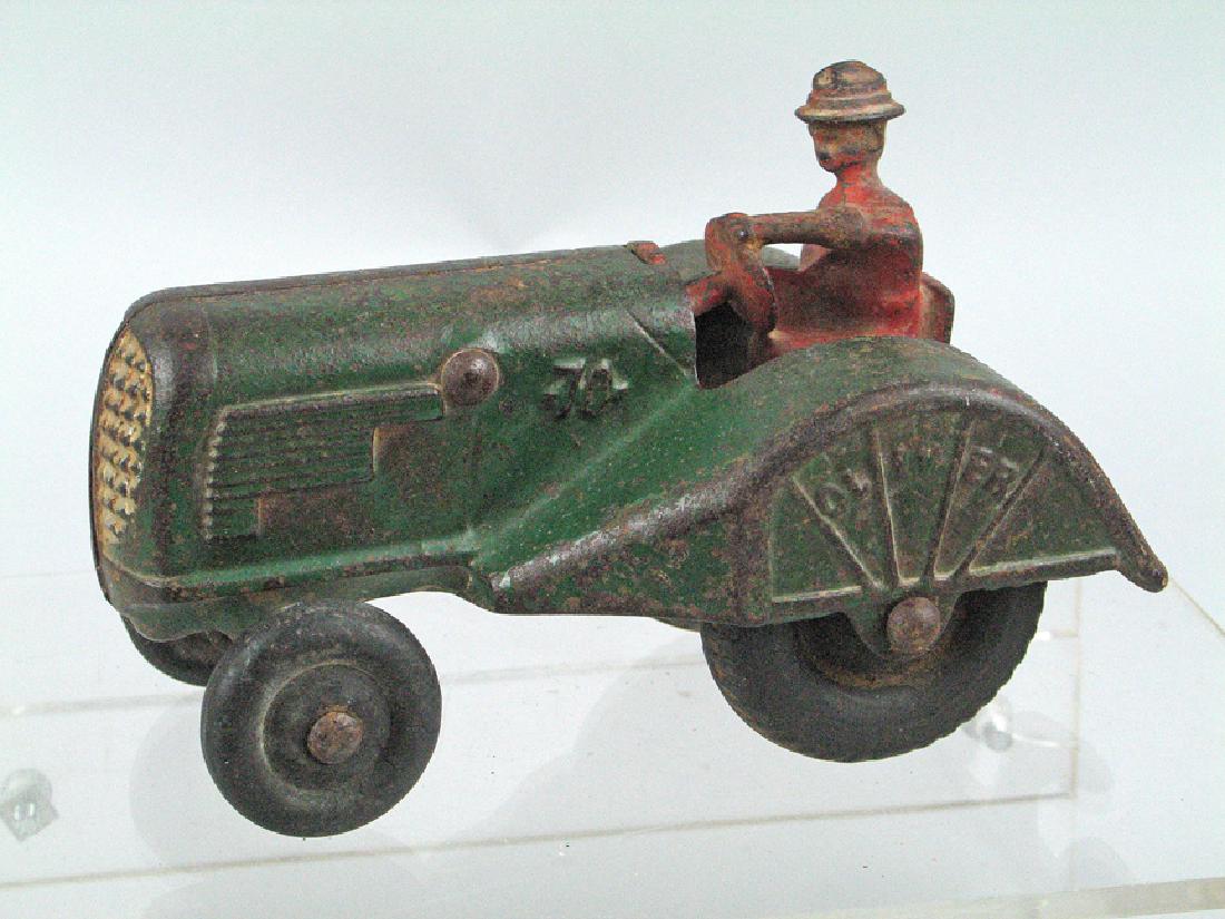 Hubley Oliver Cast Iron Tractor (1 of 2)
