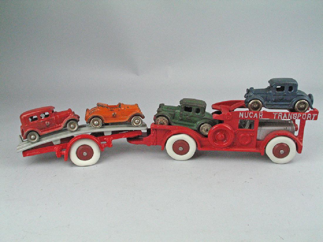Hubley Nu Car Carrier Cast Iron (1 of 3)