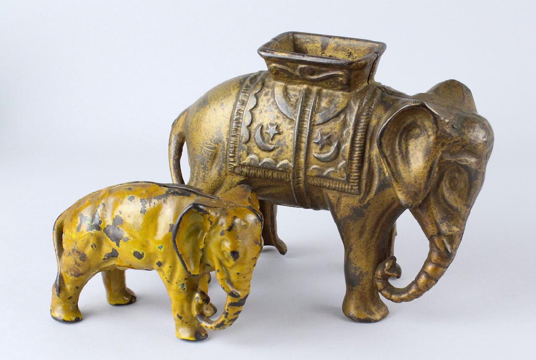 Elephants Cast Iron Still Banks (1 of 4)