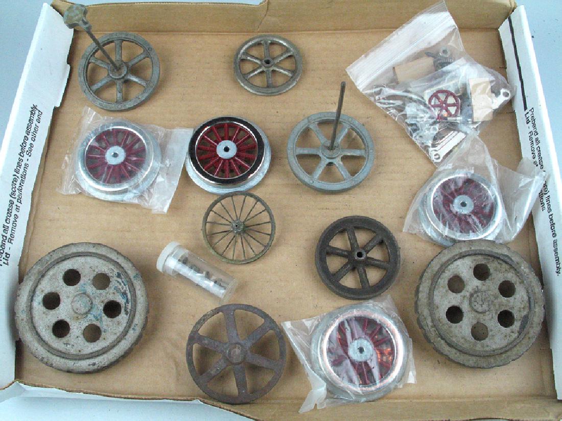 Cast Iron Lionel Wheel Lot: Cast Iron Lionel Wheel Lot