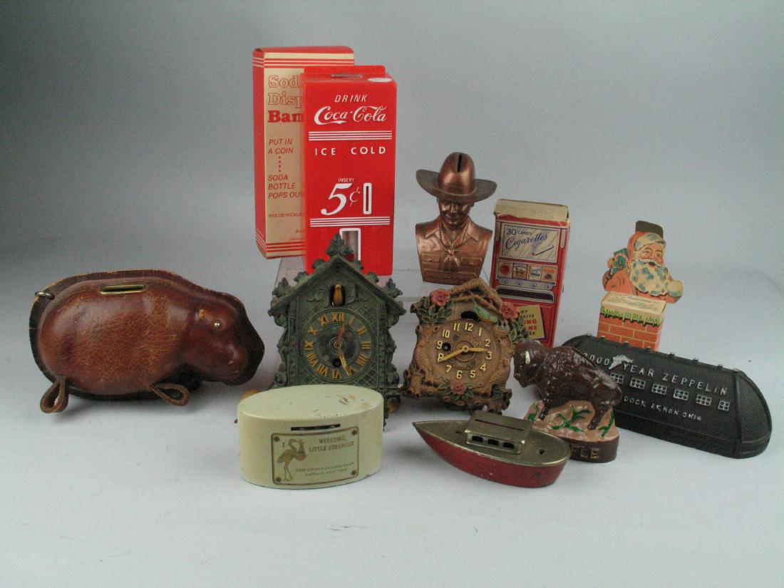 Hoppalong Cassidy, Coca Cola Bank In Box & Cuckoo Clock (1 of 3)