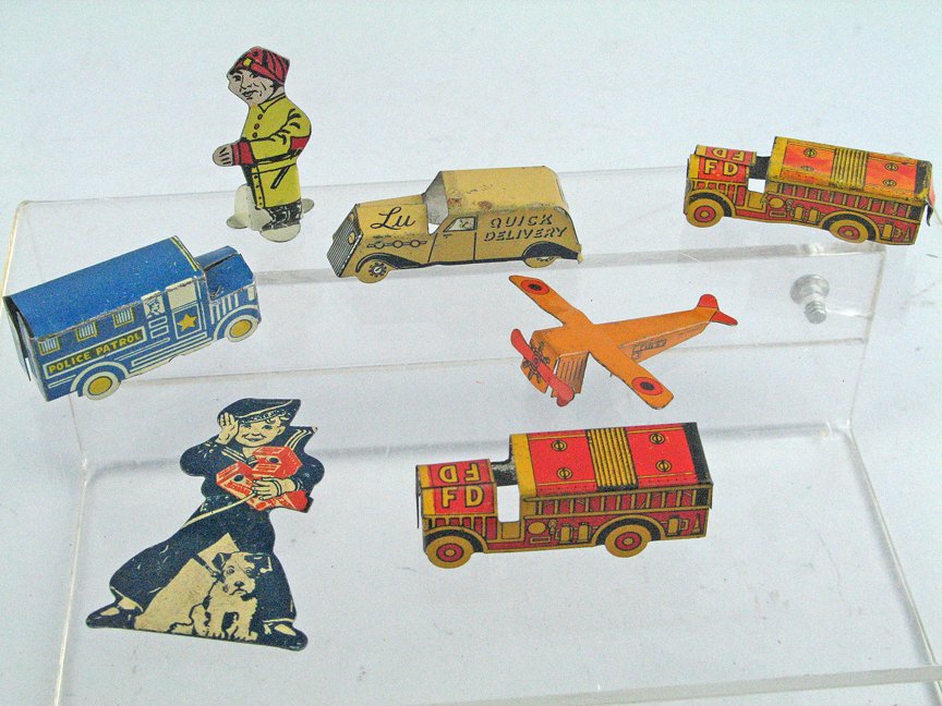 Early Cracker Jack Toy Lot, Aeroplane, Auto Penny Toys (1 of 2)