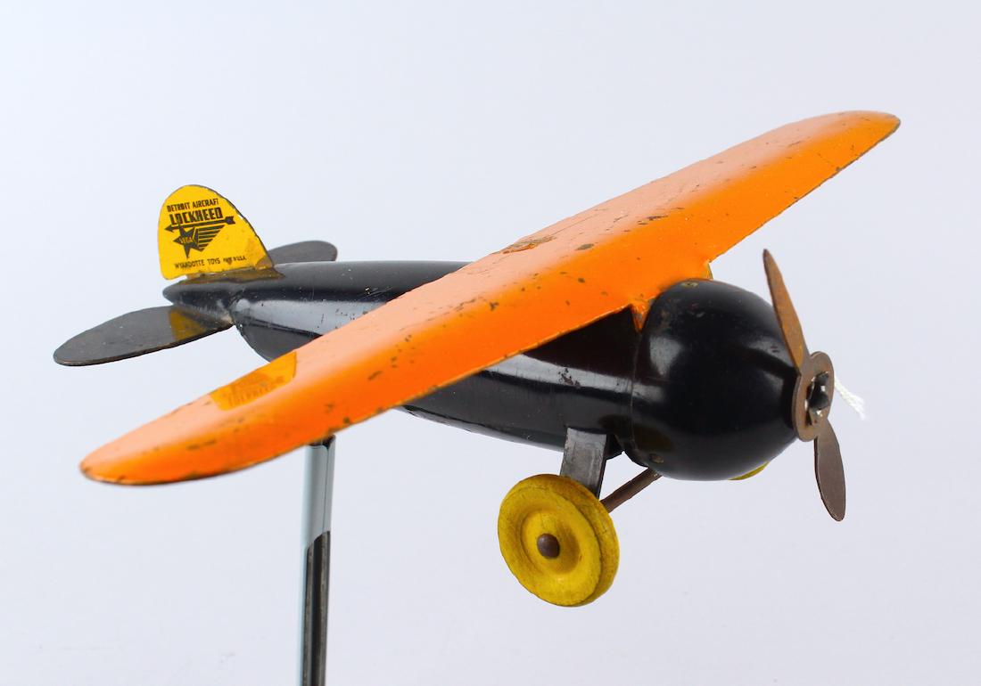 Wyandotte Pressed Steel Lockheed Airplane (1 of 3)