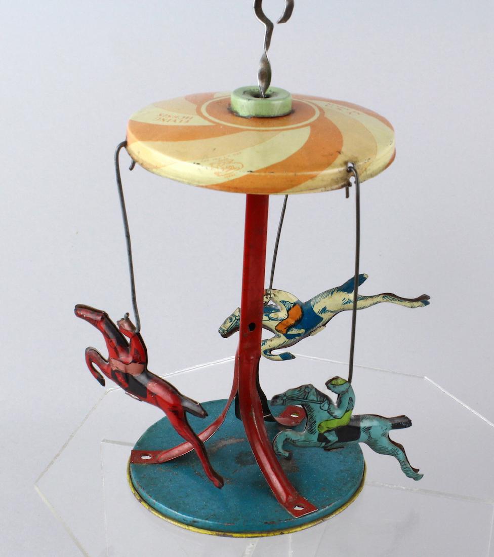 Buffalo Toys  Horse Race Carousel (1 of 4)