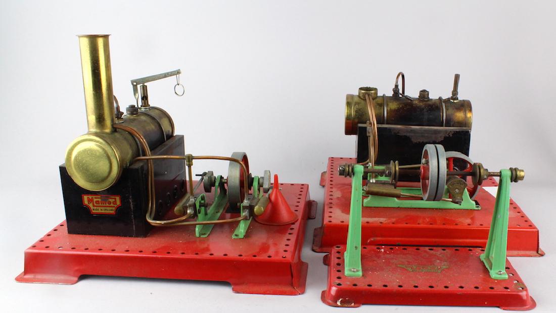 Pair of Mamod Live Steam Engines Brass Boilers (1 of 3)