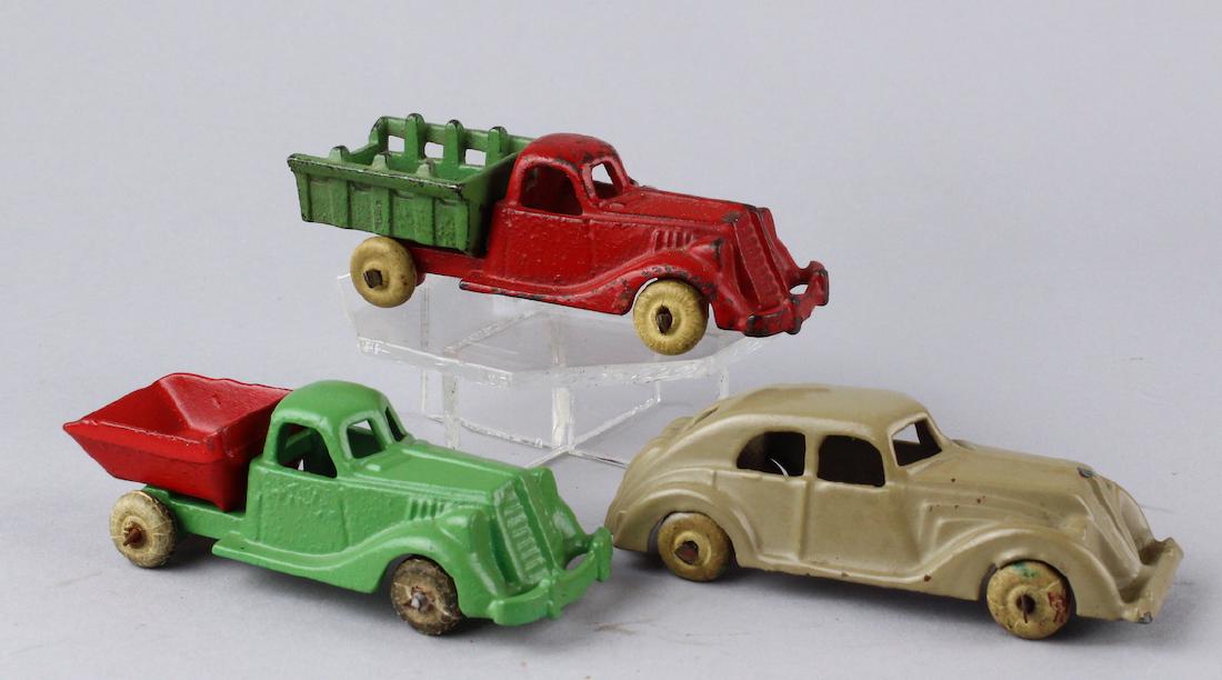 Hubley Cast Iron Car & Trucks (1 of 3)