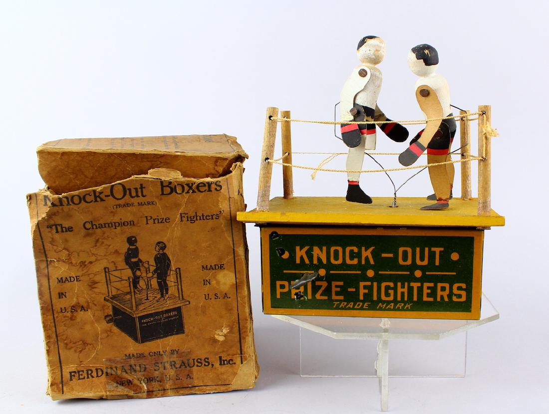 Strauss Knock Out Fighters & Box (1 of 3)