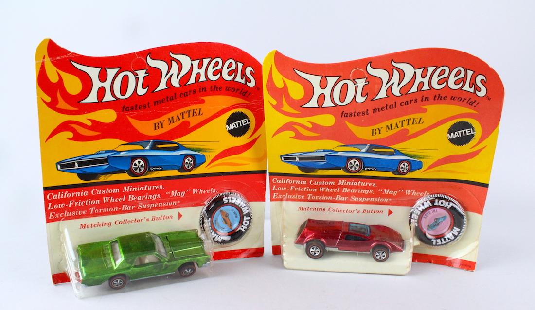 1969 Two Hot Wheel Red Line Cars Mint on Card (1 of 2)