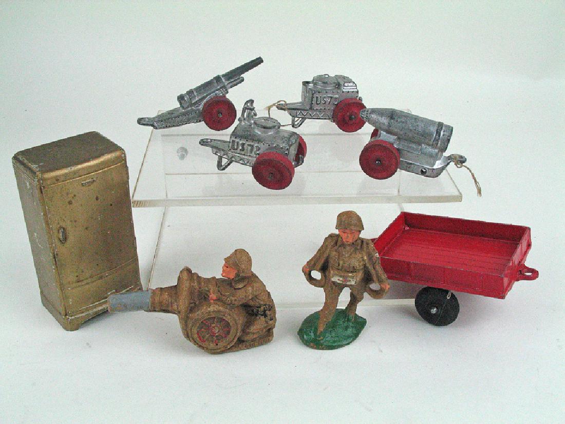 Tootsietoy WWI Vehicle & Figure Lot Slush Composition (1 of 1)