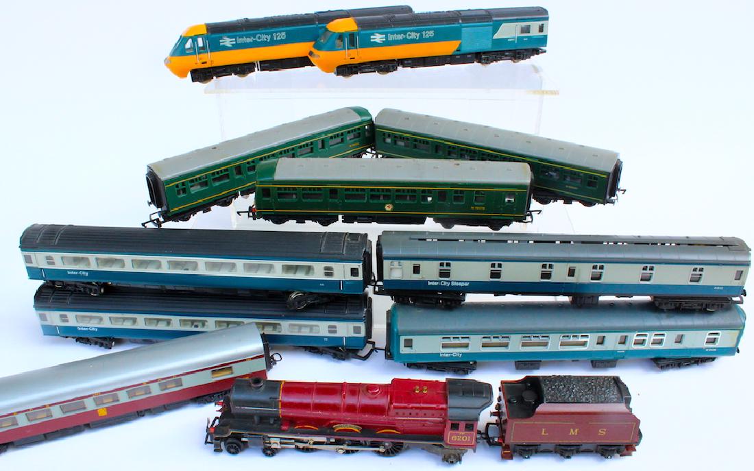 Hornby HO Engines & 8 Passenger Cars: Hornby Railways No.6210 "Lady Patricia" engine and Inter City 125 Power and Dummy Trailer Cars plus 8 passenger cars. All about excellent.