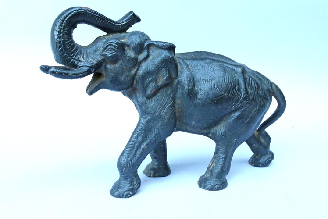 Hubley Cast Iron Elephant Door Stop (1 of 2)