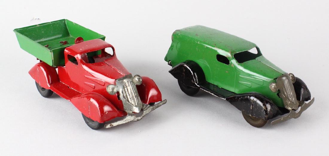 Marx / Wyandotte Pressed Steel Trucks (1 of 4)