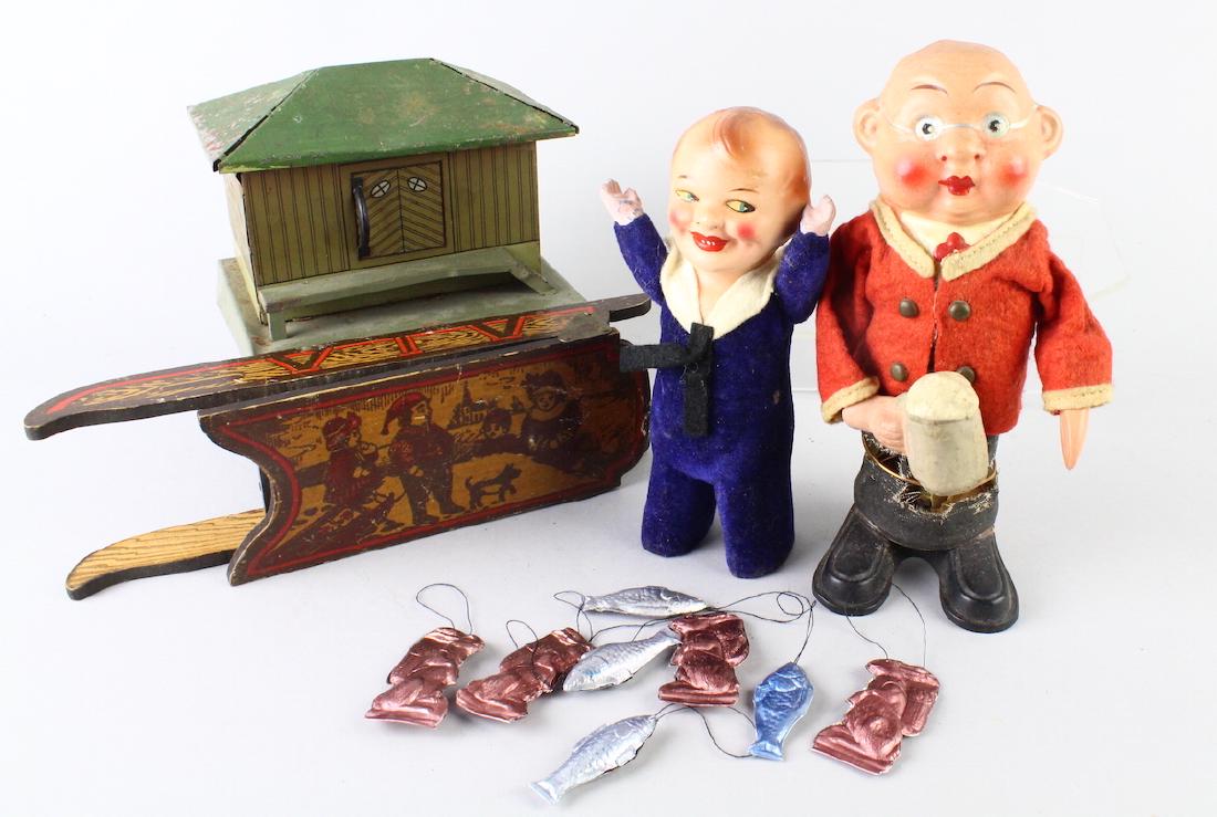 German Toys Wind Up Figures & Sled &Bub (1 of 4)