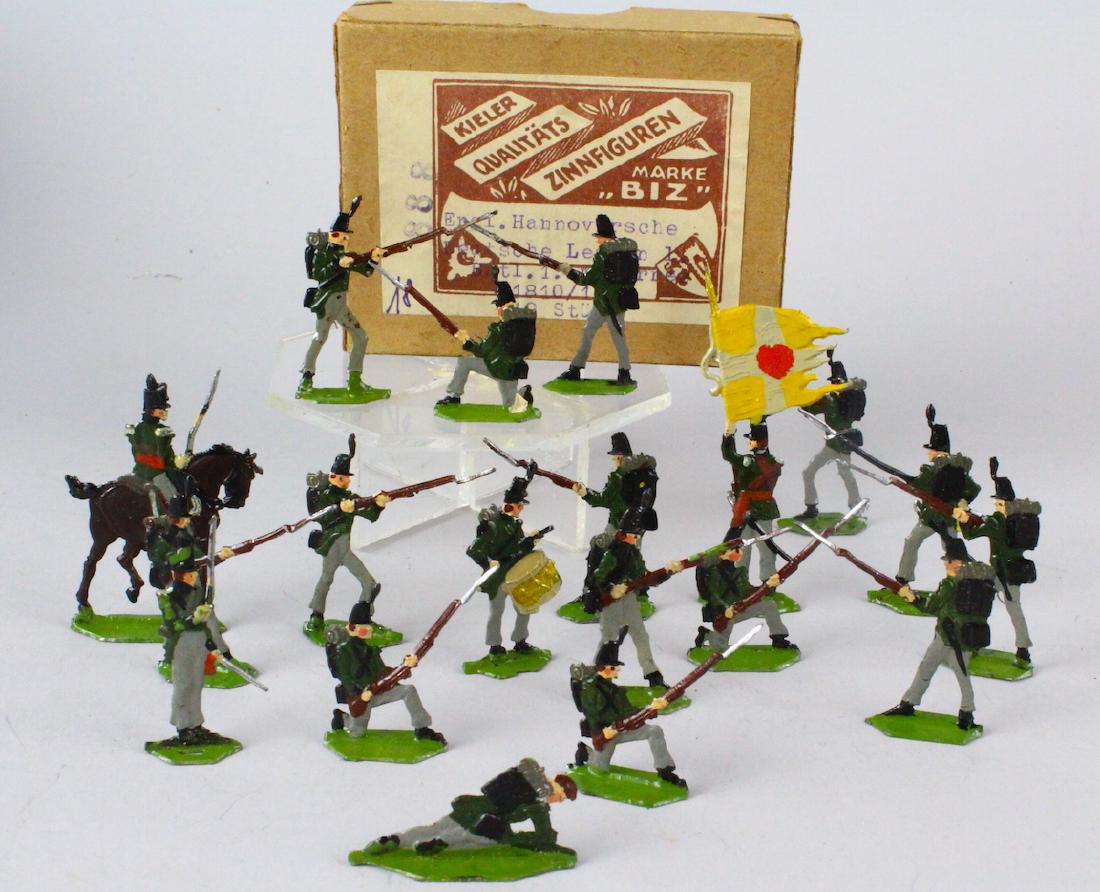 German Tin Soldier Flats 1810 Infantry English? (1 of 2)