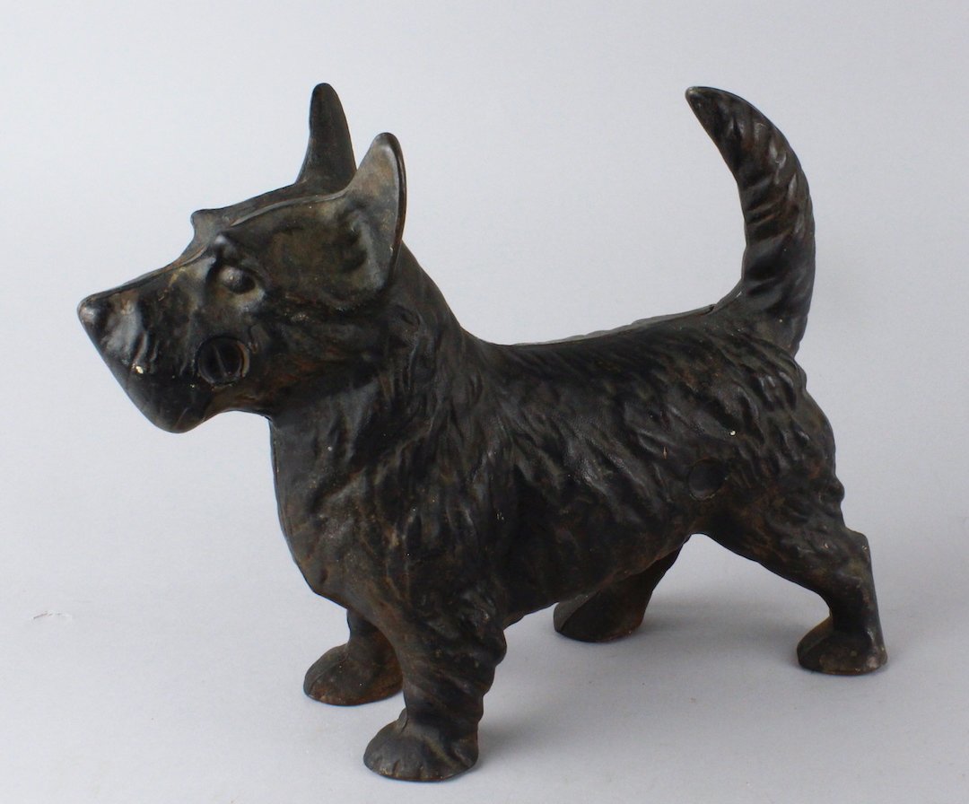 Cast Iron Scottie Dog Door Stop (1 of 2)