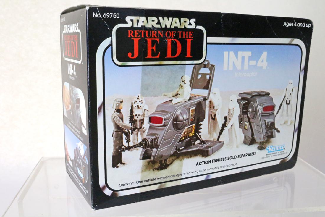 Star Wars Empire Strikes Back INT-4 Interceptor MIP (1 of 2)