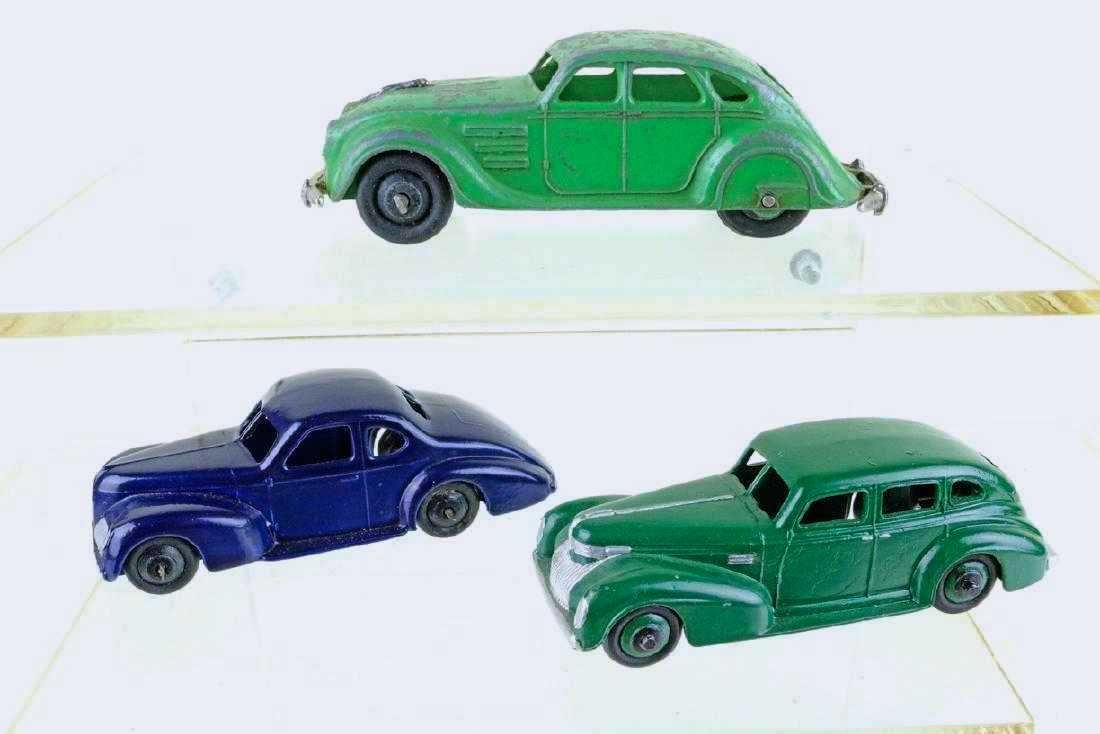 Dinky Studebaker Chrysler Lot (1 of 2)