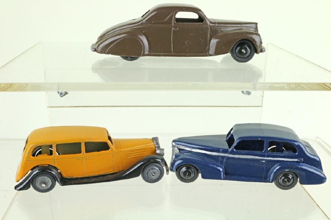 Dinky Lincoln Zephyr Oldsmobile Lot (1 of 2)