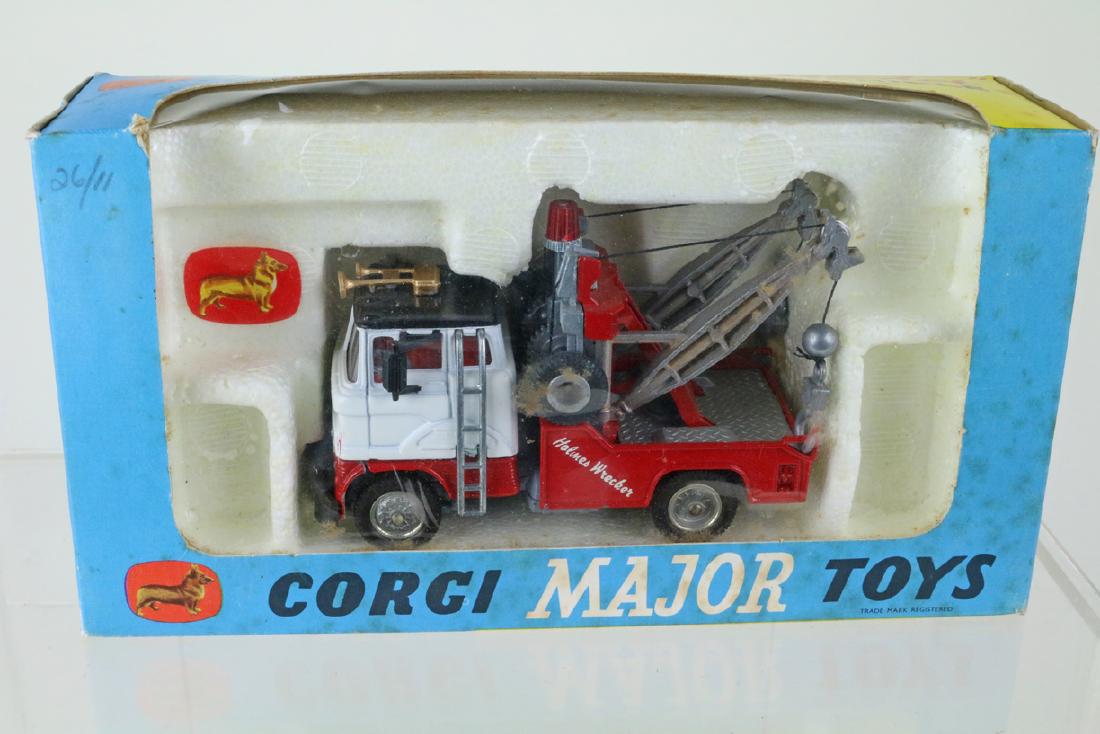 Corgi Major 1142 Holmes Wrecker: Corgi Major 1142 Holmes Wrecker, 9 inches