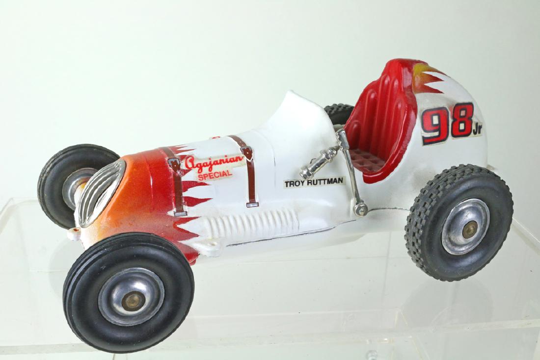 Cox Thimbledrome Car (1 of 3)