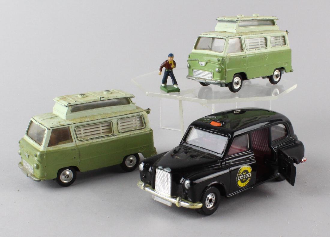 Corgi Toys Ford Airborne Caravan and Taxi Lot (1 of 3)
