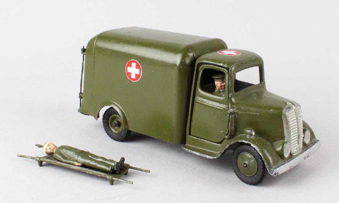 Britains Army Ambulance 1512 RAMC (1 of 3)