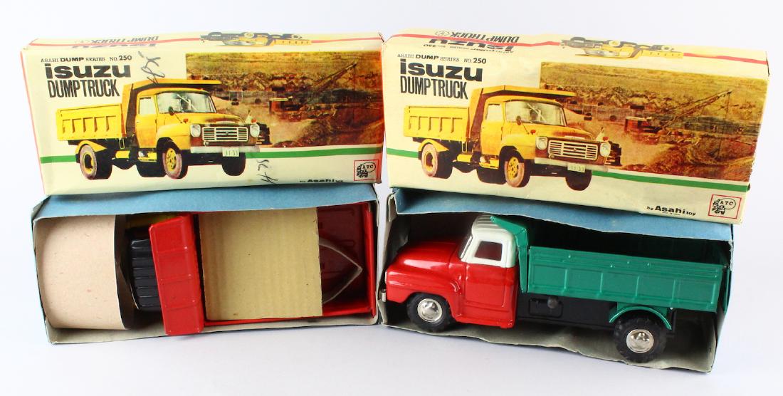 2 Japan Tin Isuzu Trucks in the Box Store Stock (1 of 3)