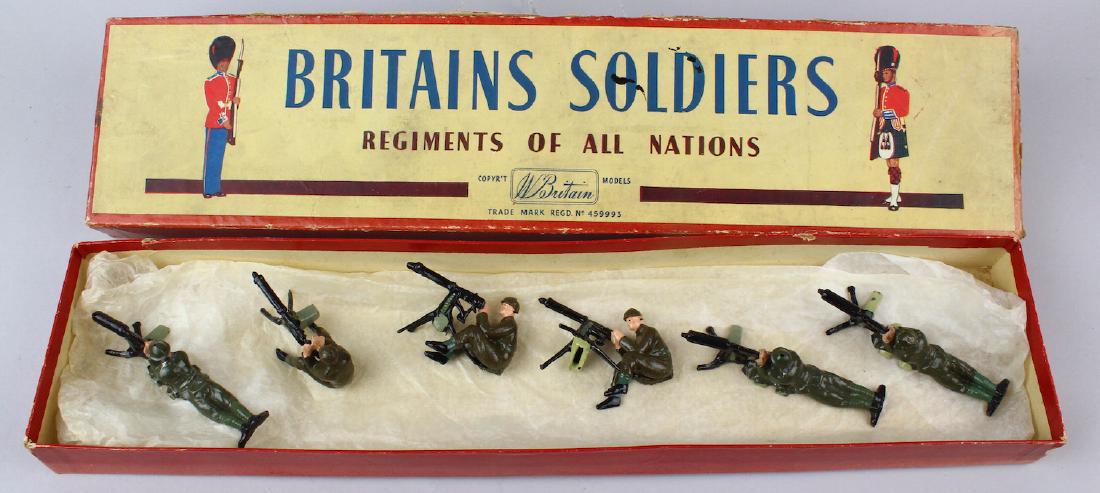 Britains Machine Gunner In Box #1318 (1 of 3)