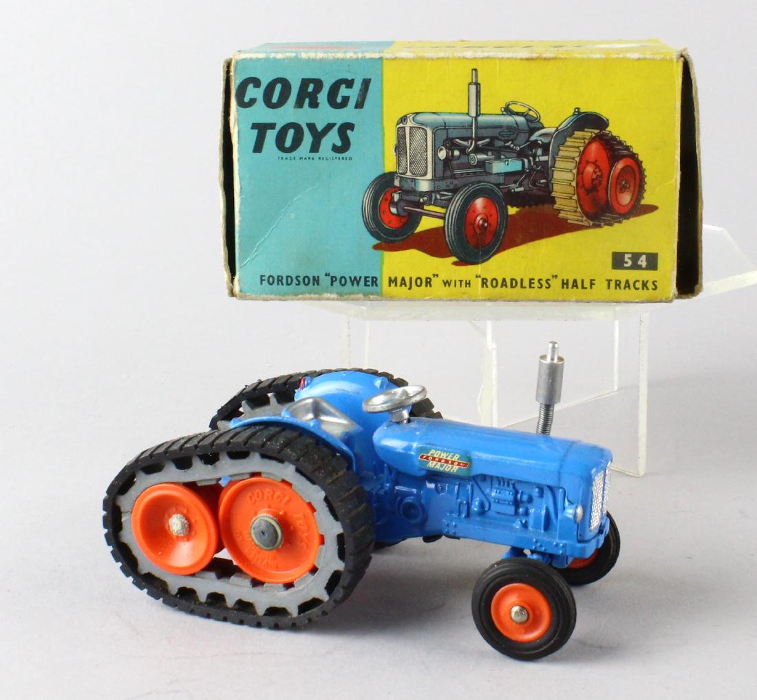 Corgi Fordson Power Major Tractor 54 in Box (1 of 2)