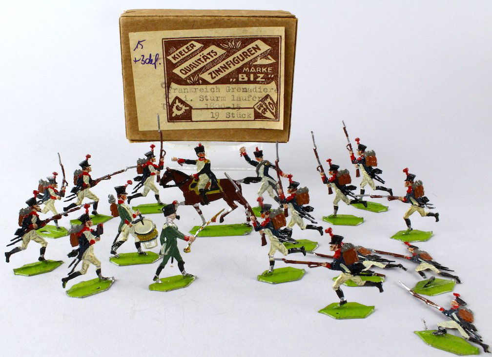 Early Kieler Germen Tin Flats Soldiers Set Grenadier (1 of 5)